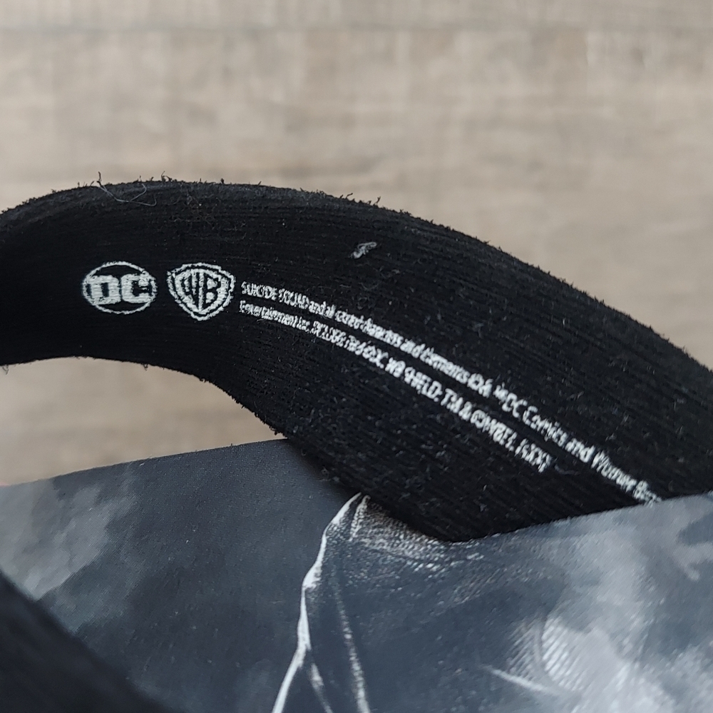 Justice League Flip Flops - Picture 7 of 8